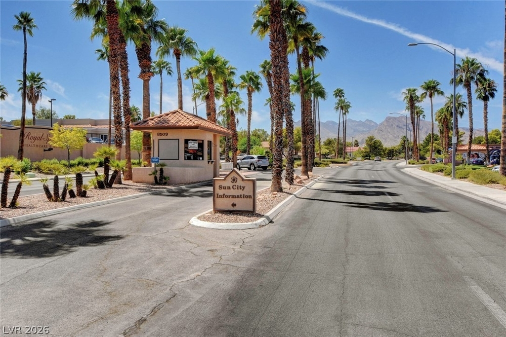 9909 Bundella Drive - Photo 56