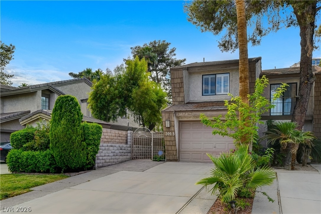 3223 Pinehurst Drive - Photo 2
