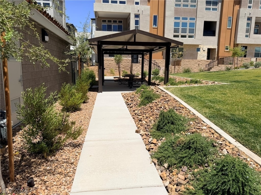 2520 Cracked Stone Street - Photo 9