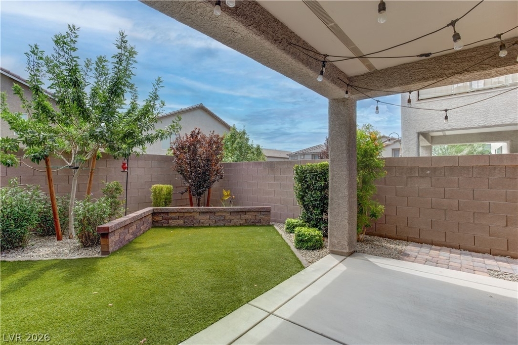 9020 Nopah Peak Court - Photo 37