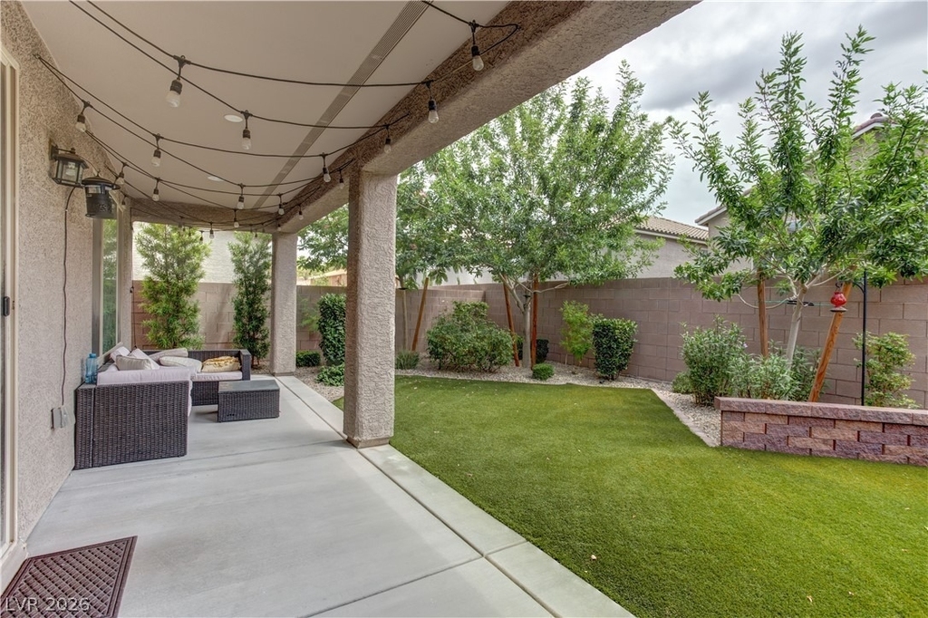 9020 Nopah Peak Court - Photo 34