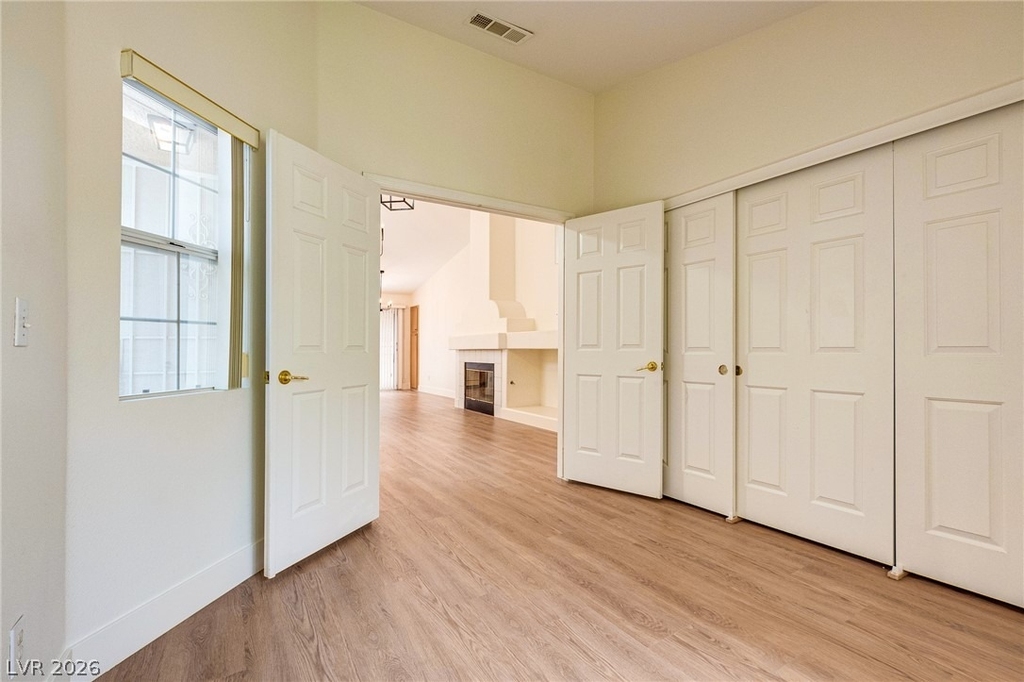 9829 Panorama Cliff Drive - Photo 7