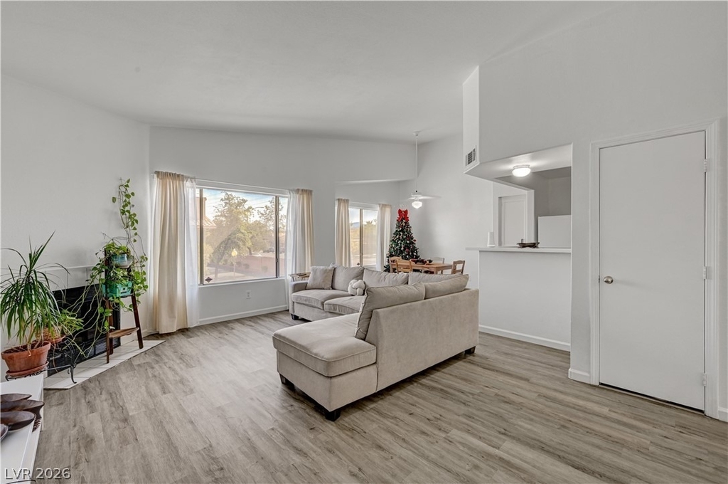 8450 Alta Drive - Photo 4