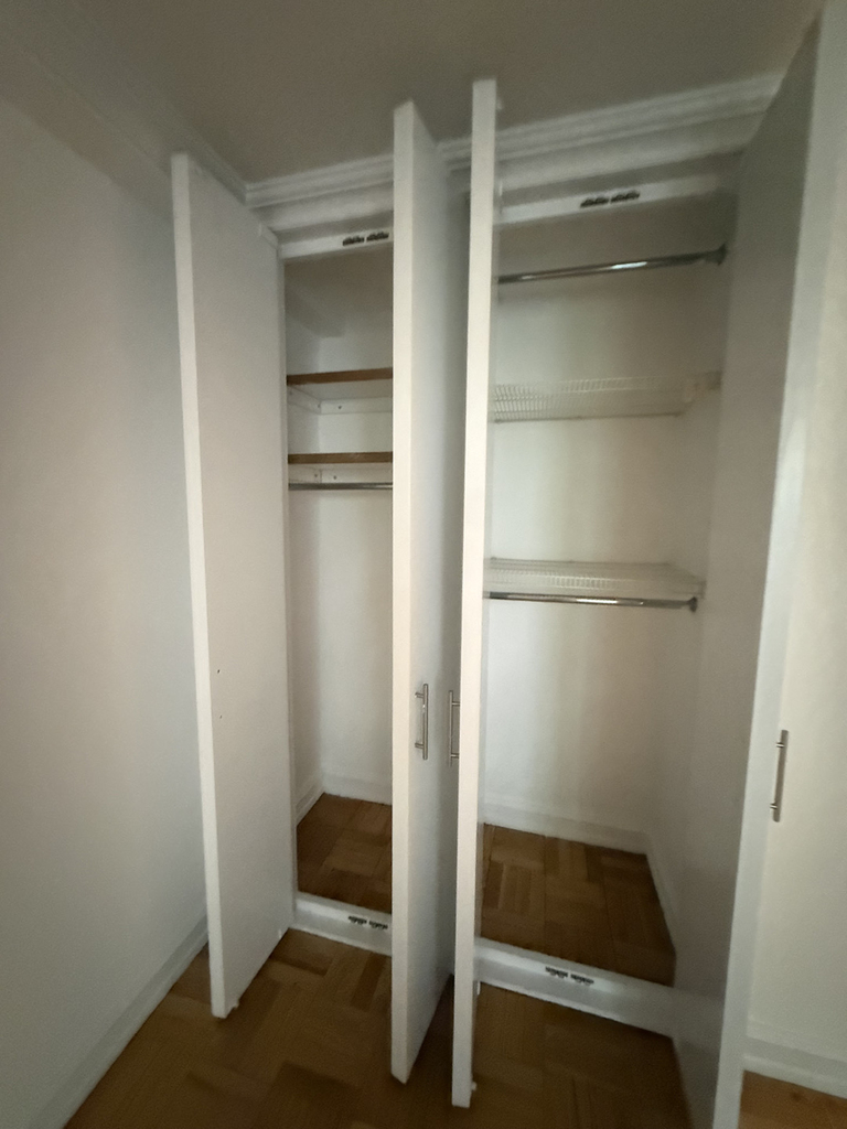 305 West 13th Street - Photo 7