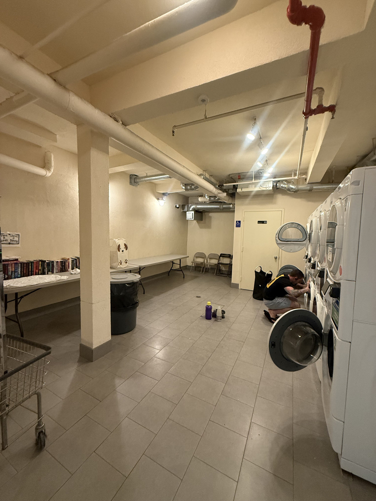305 West 13th Street - Photo 14