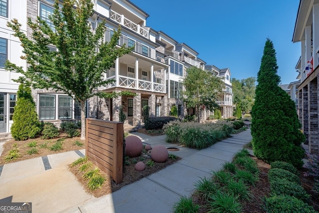 398 Concord Street - Photo 3