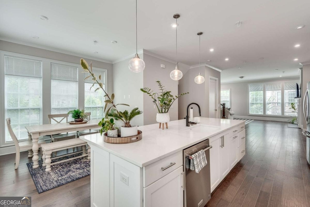 398 Concord Street - Photo 3