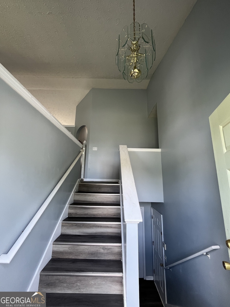 506 Rosewood Circle - Photo 2