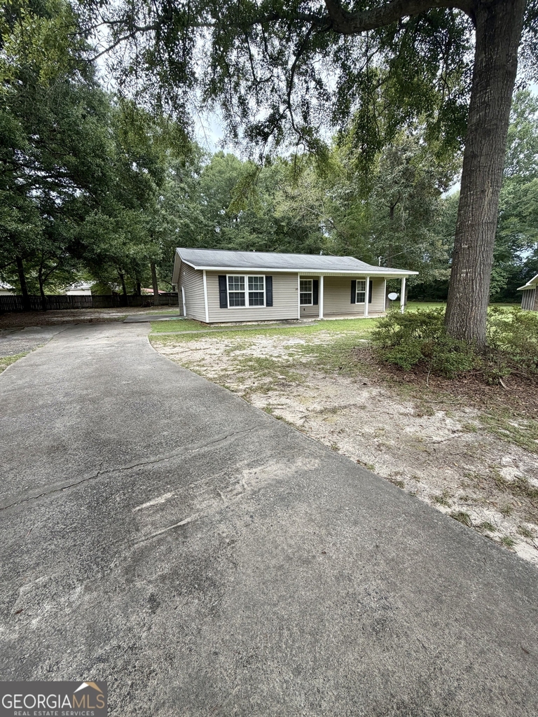 513 Cherokee Court - Photo 1