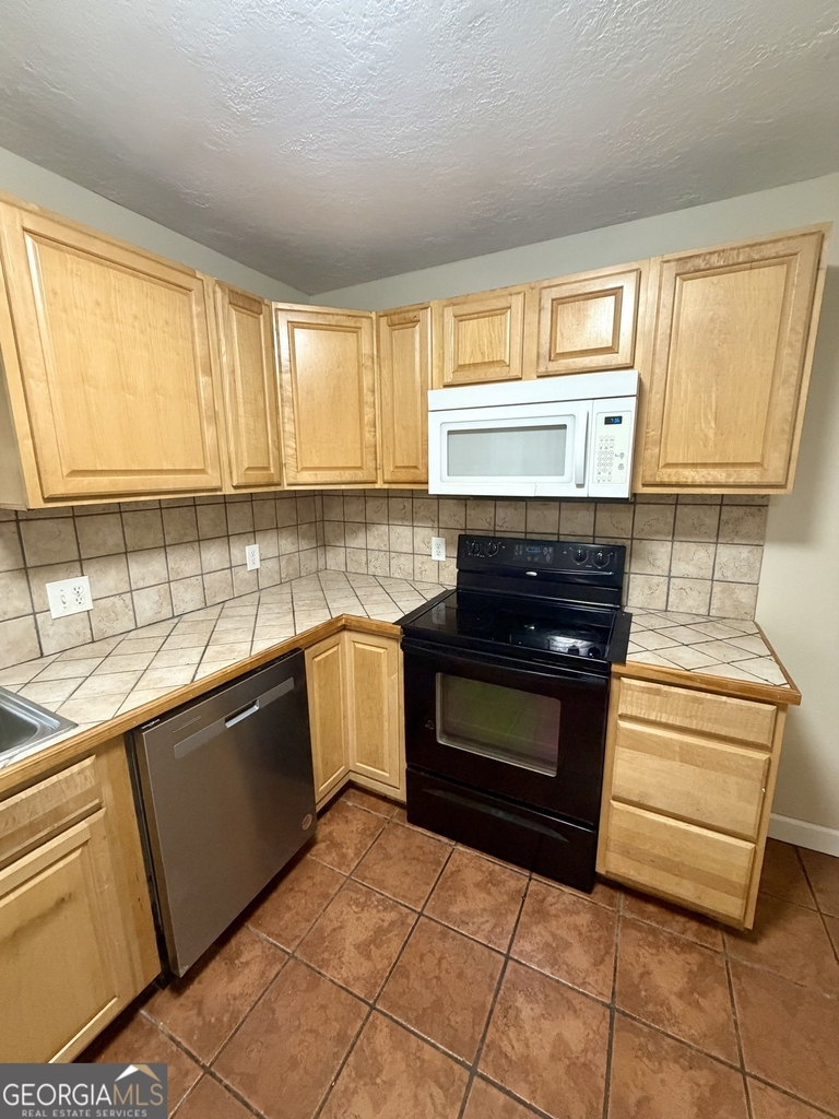 513 Cherokee Court - Photo 11