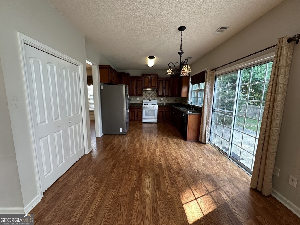 500 Stambridge Court - Photo 4