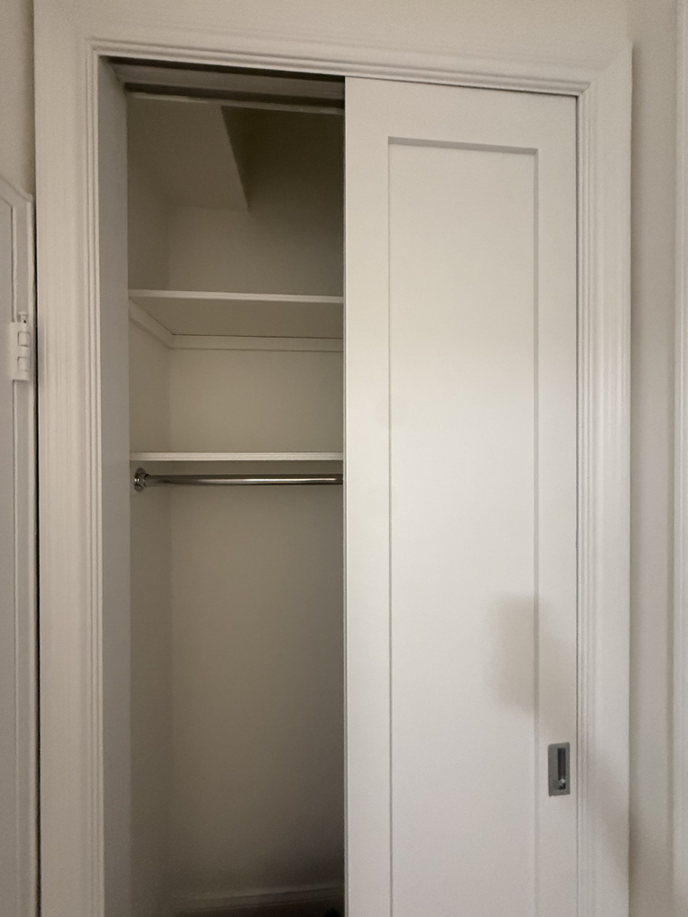 235 West 22nd Street - Photo 5