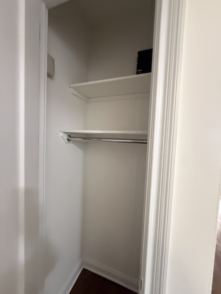 235 West 22nd Street - Photo 7
