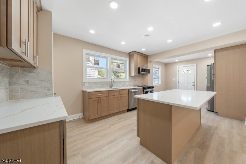 49 Caldwell Pl - Photo 0