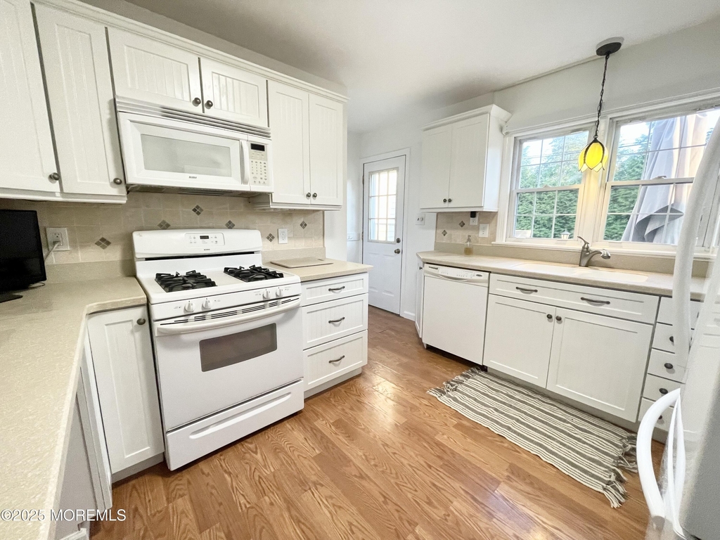 612 Myrtle Avenue - Photo 2