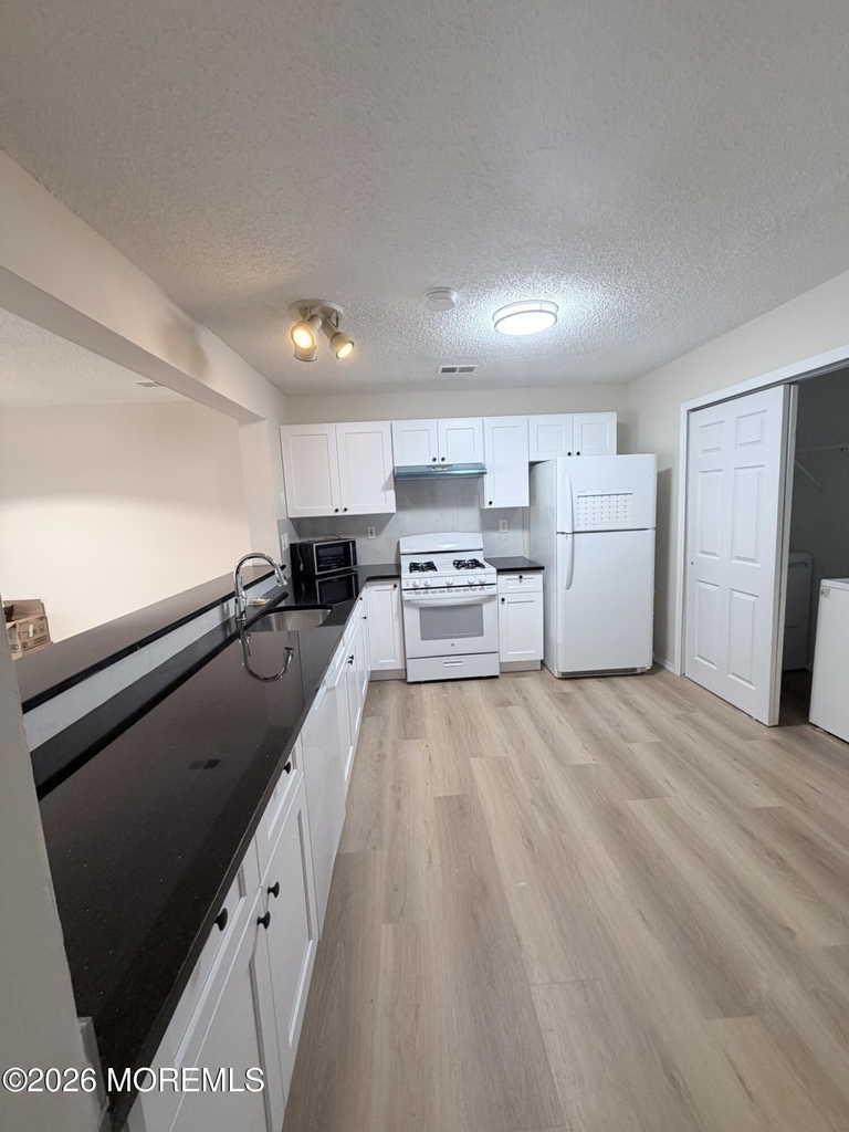 29 Madison Court - Photo 5