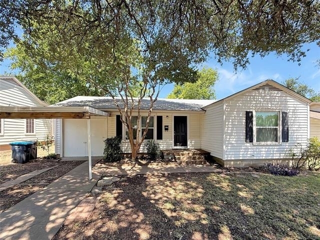 5017 Fairfax Street - Photo 0