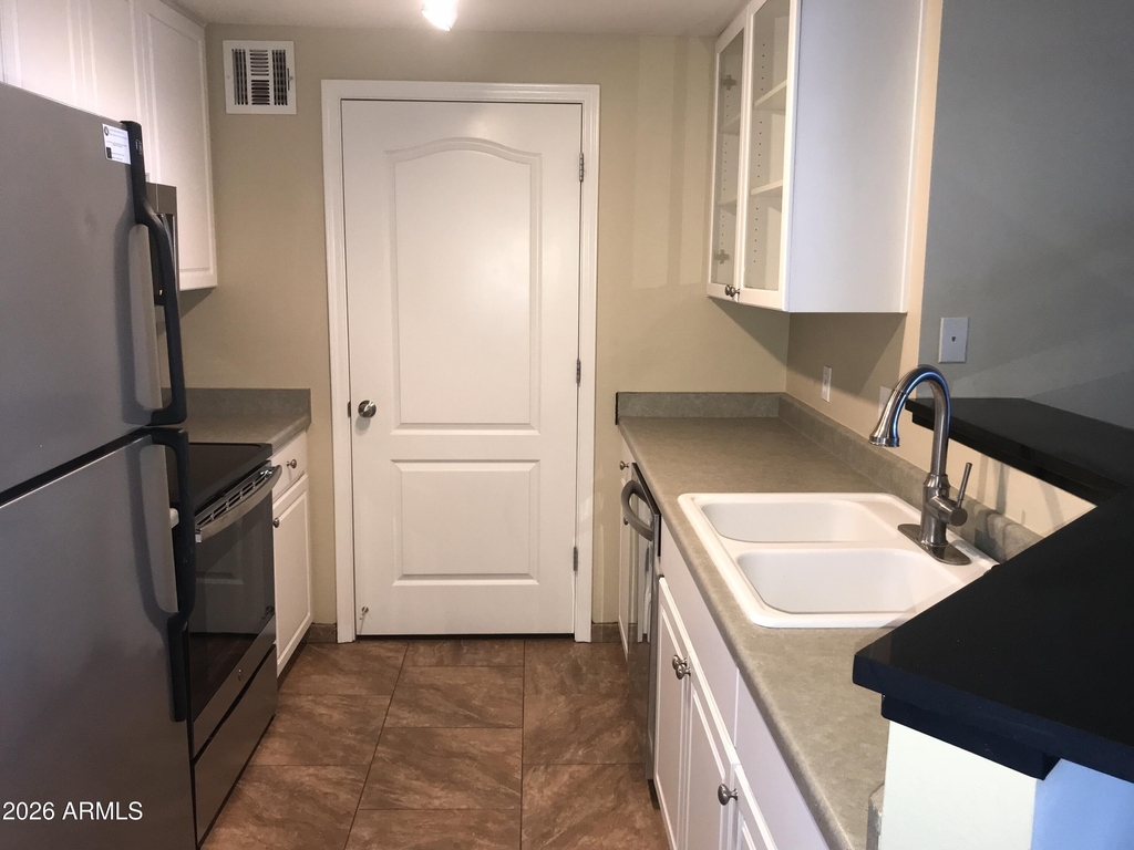 1701 E Colter Street - Photo 1