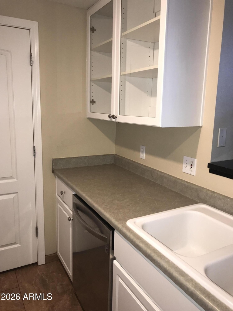 1701 E Colter Street - Photo 3