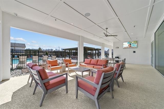 1109 Imperial - Photo 3