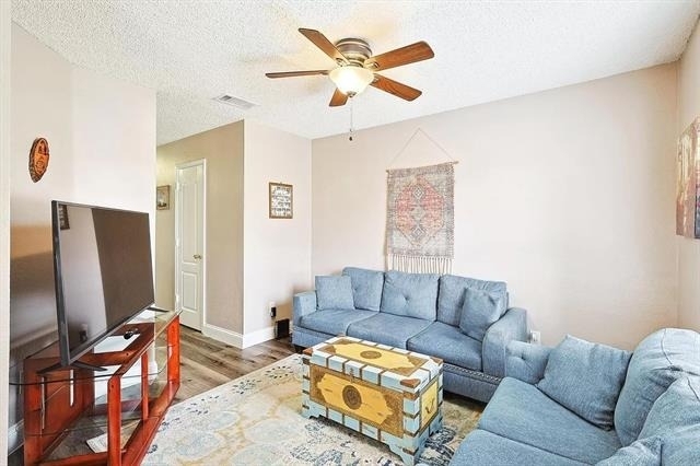 1404 Ross Drive - Photo 3