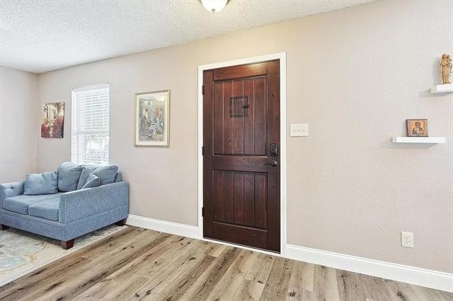 1404 Ross Drive - Photo 1