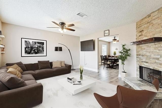 1404 Ross Drive - Photo 2