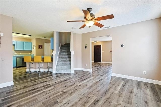 1404 Ross Drive - Photo 4