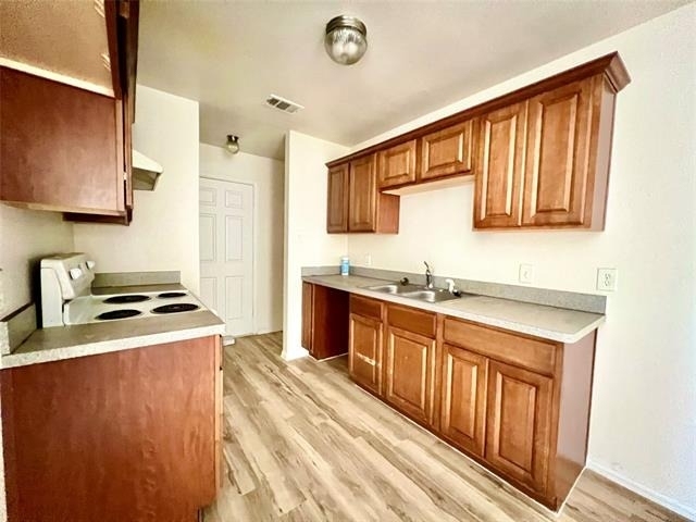 5004 Chapman Street - Photo 12