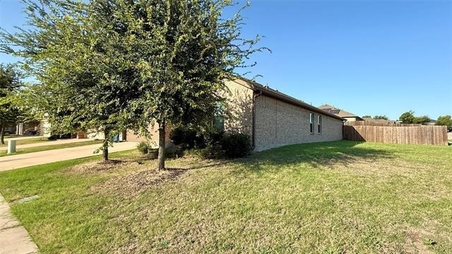 1113 Meadow Side Drive - Photo 3