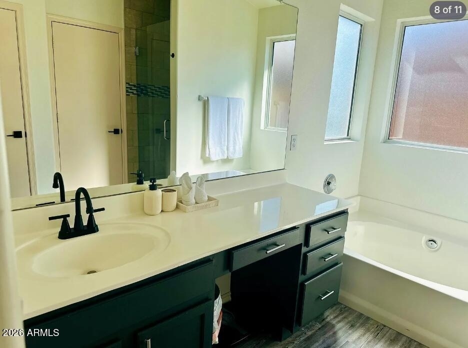 2745 E Hartford Avenue - Photo 7