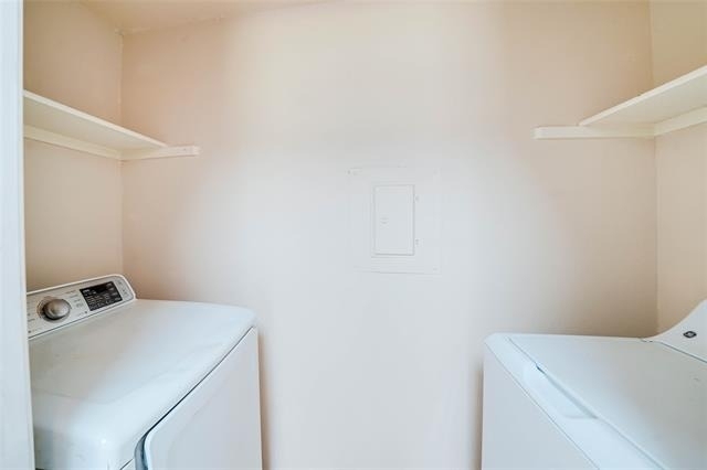 3550 Country Square Drive - Photo 9