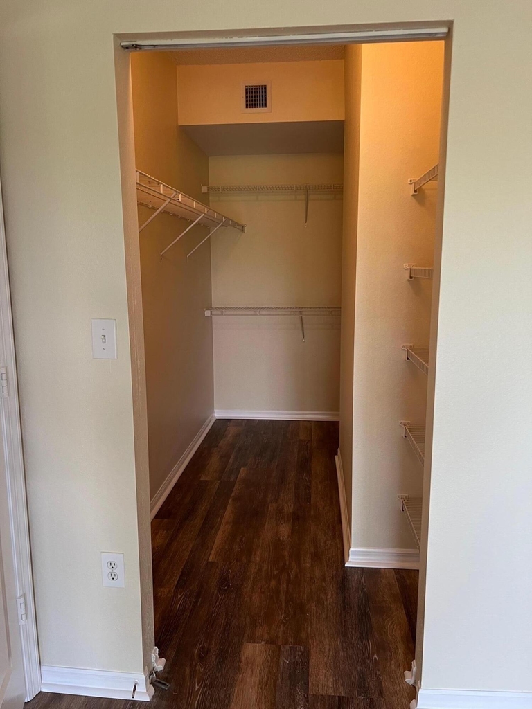 2802 Sarento Place - Photo 8