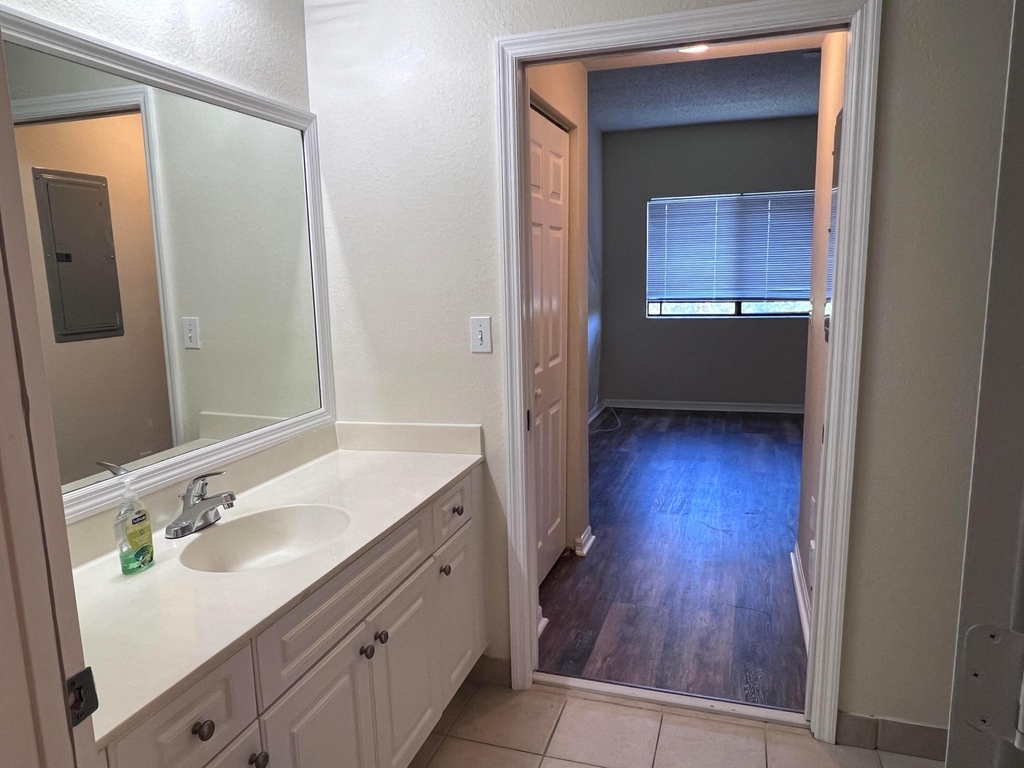 2802 Sarento Place - Photo 12
