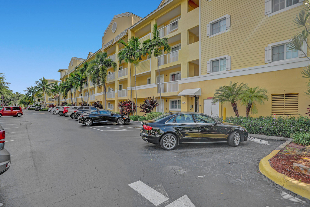 1501 E Broward Boulevard - Photo 47