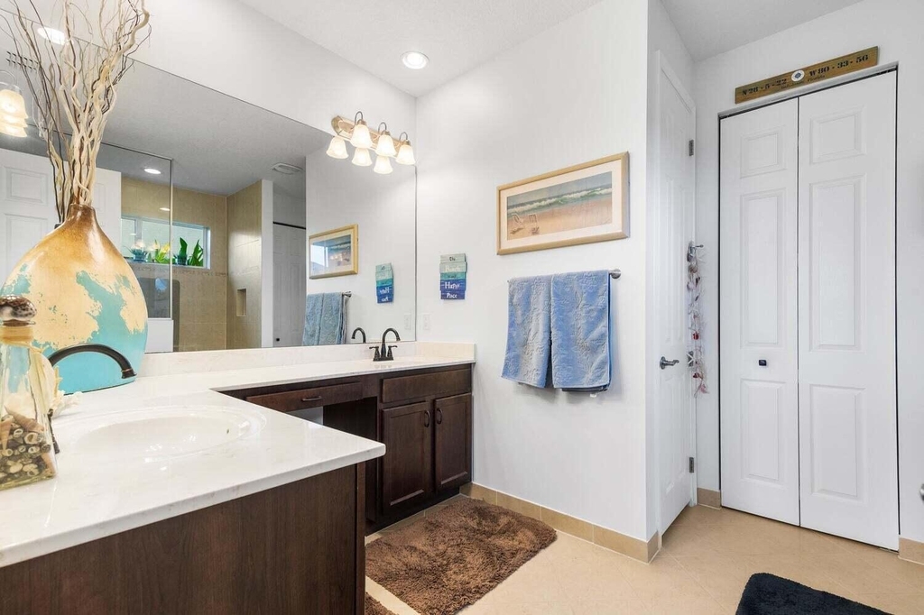 12170 Sw Bennington Circle - Photo 1