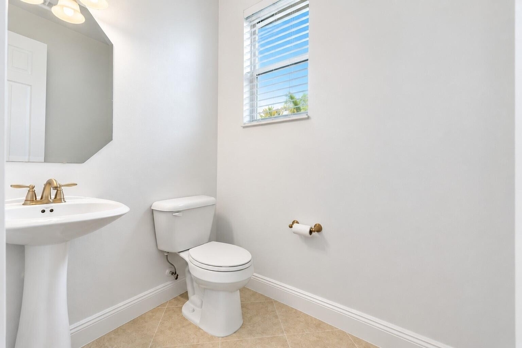 12170 Sw Bennington Circle - Photo 18