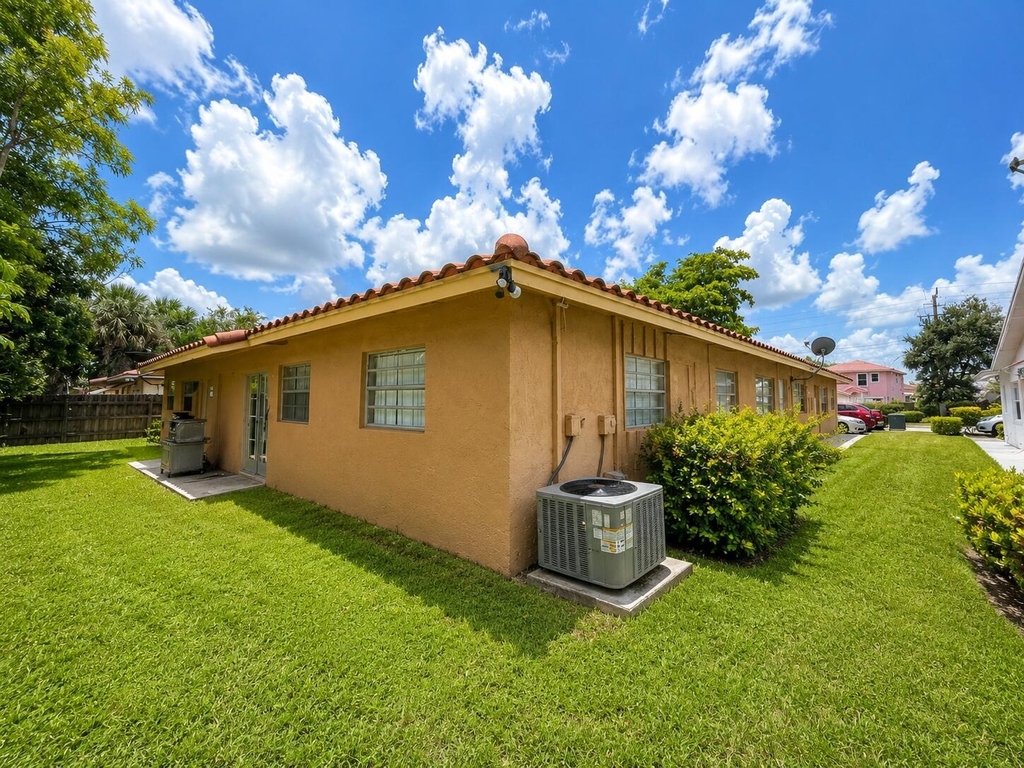 4125 Woodside Drive - Photo 2