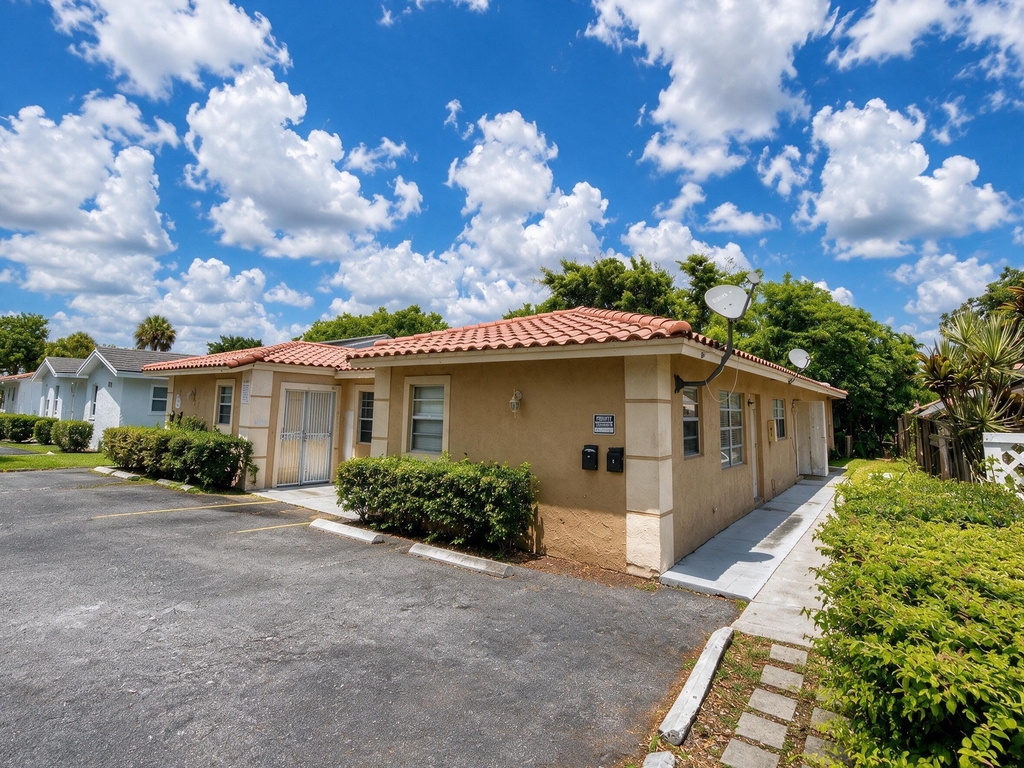 4125 Woodside Drive - Photo 1