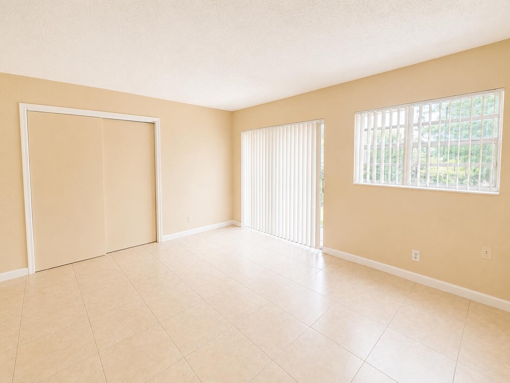 4125 Woodside Drive - Photo 9