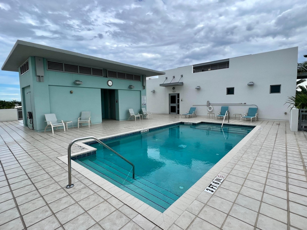 335 Se 6th Avenue - Photo 8