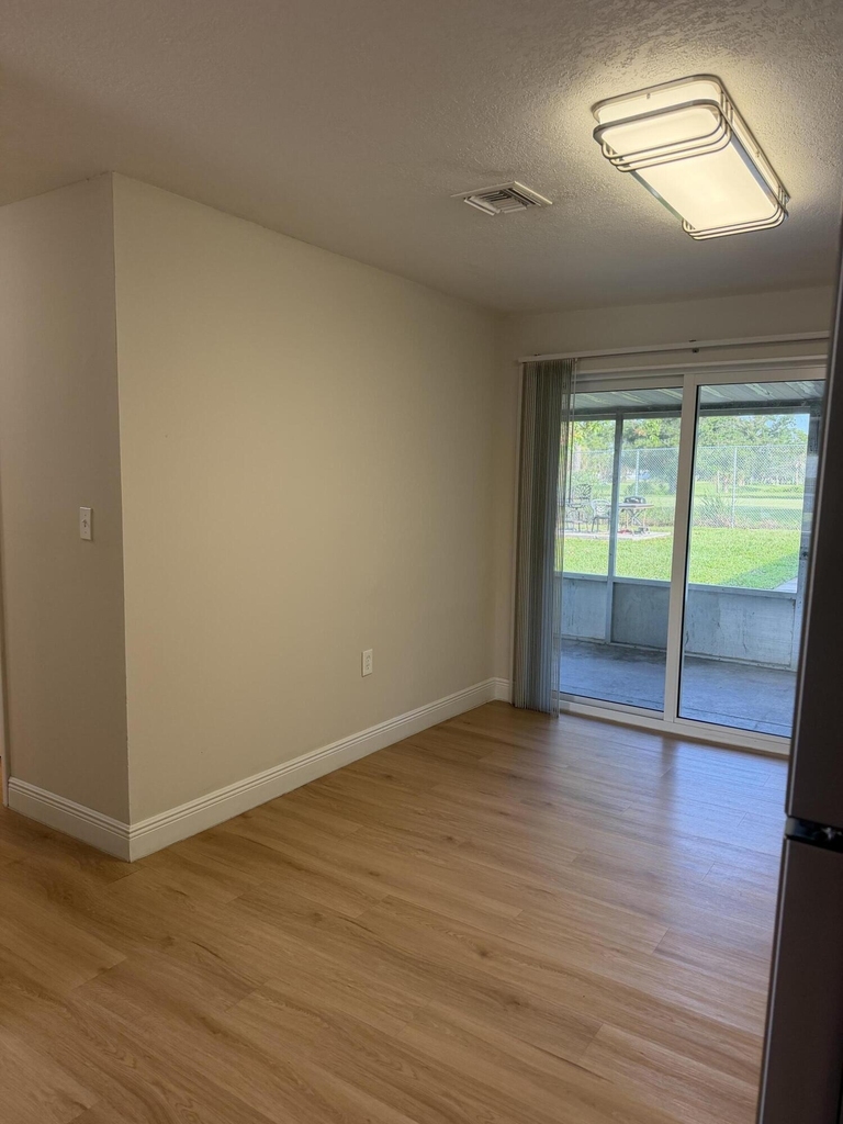 2727 Se Normand Street - Photo 12