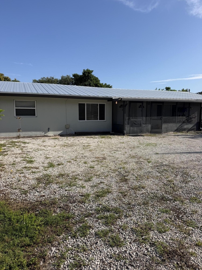 2727 Se Normand Street - Photo 1