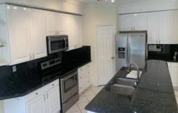 10885 La Salinas Circle - Photo 4