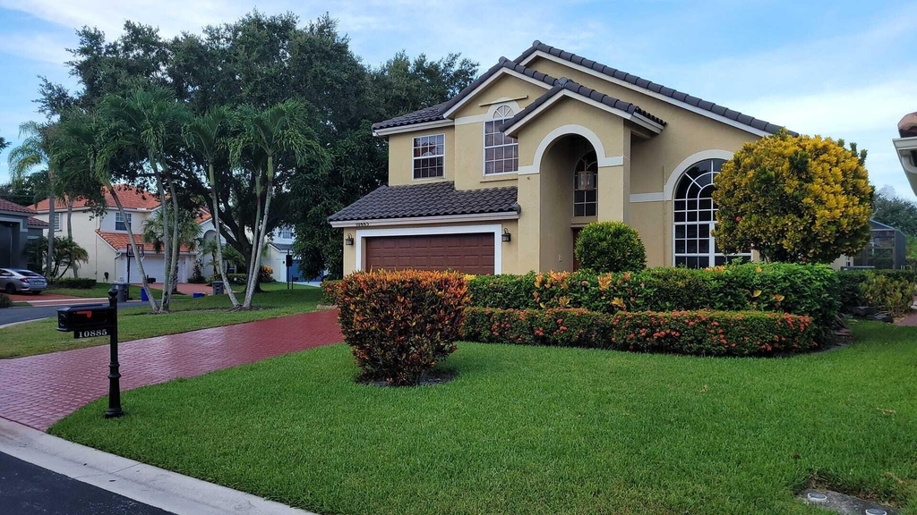 10885 La Salinas Circle - Photo 1