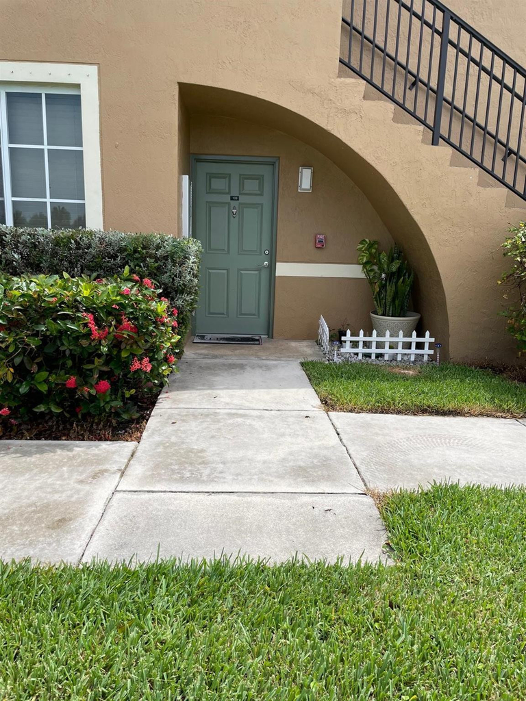 7950 N Nob Hill Road - Photo 3