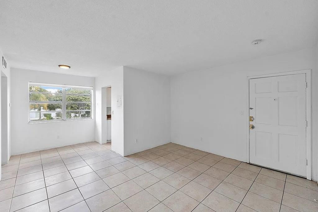 14950 N Miami Avenue - Photo 1