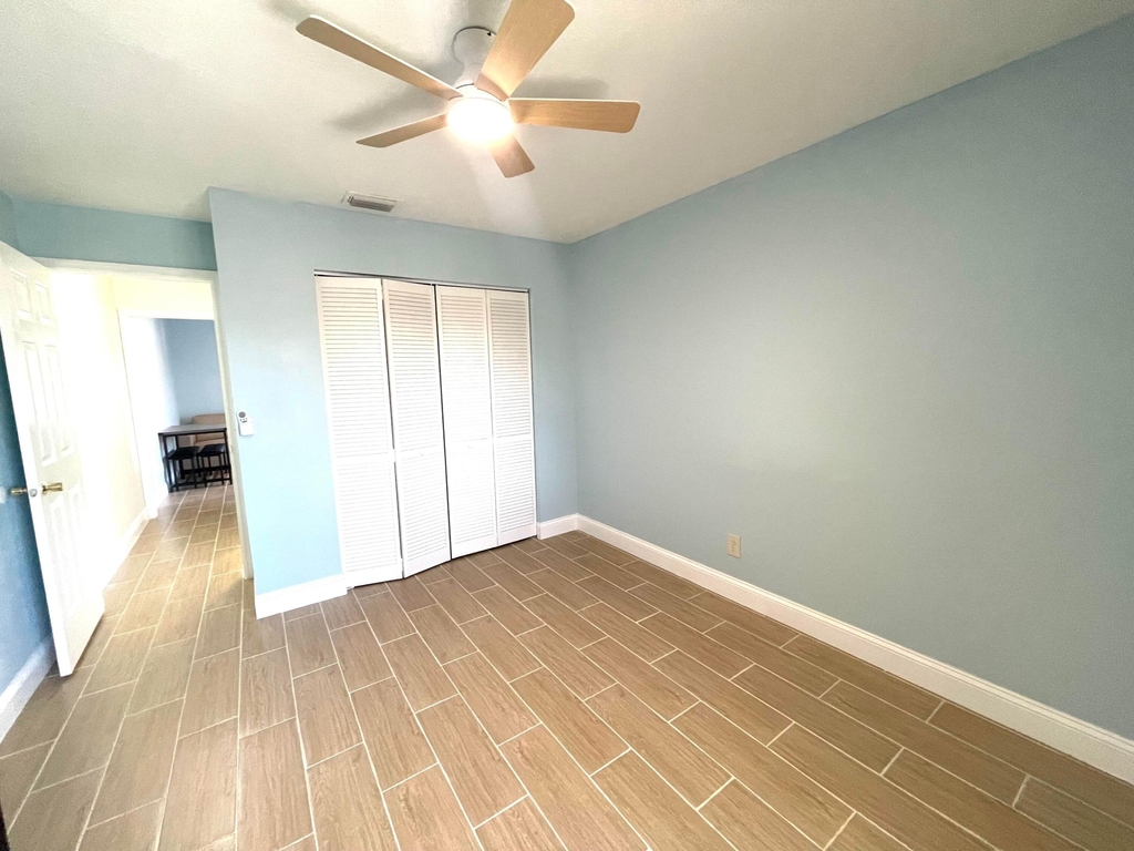 5753 Se Mercedes Avenue - Photo 12
