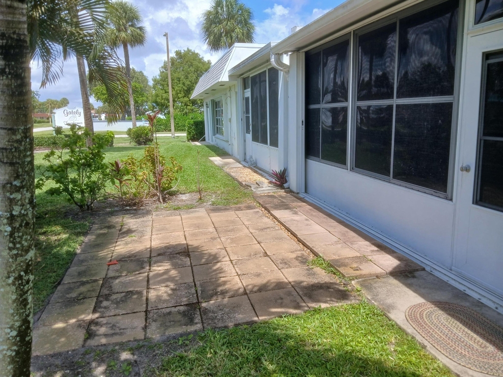 2638 Gately Drive E - Photo 12