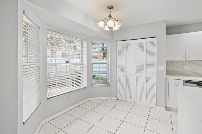 3178 Nw 72nd Avenue - Photo 9